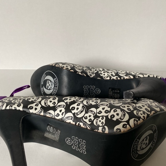 NWOT IRON FIST MISFITS HEELS (fits like a size 10) - Picture 8 of 8